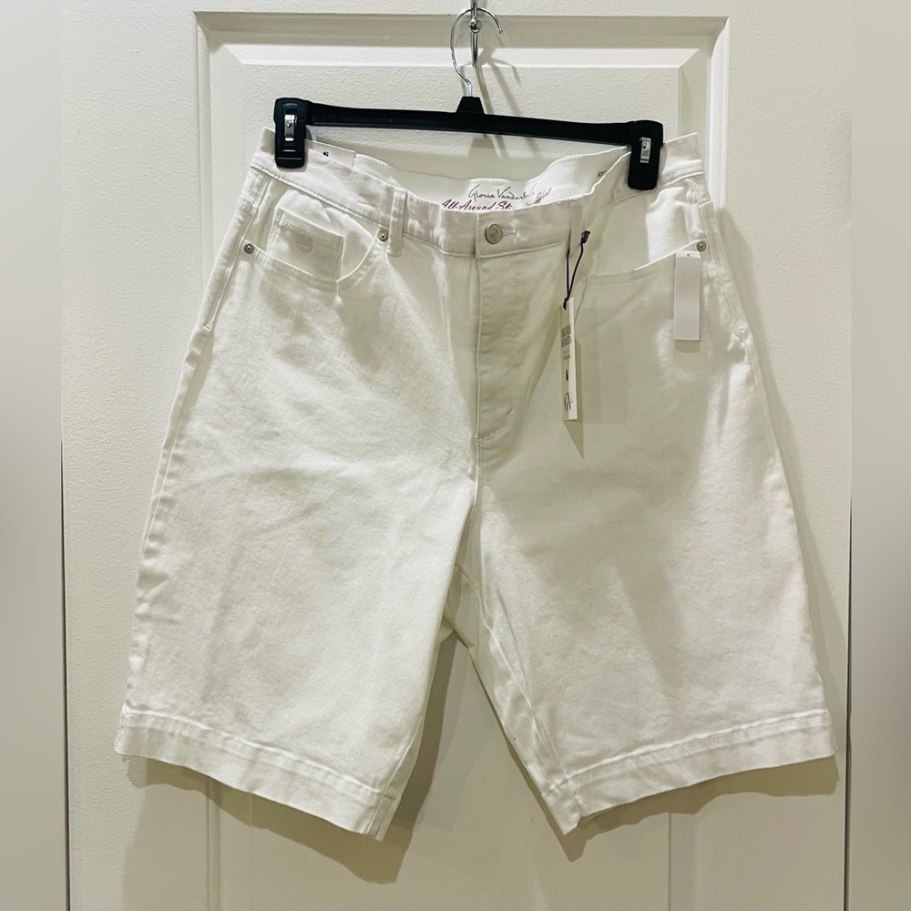 NEW…Gloria Vanderbilt Amanda Bermuda Shorts - Picture 2 of 4